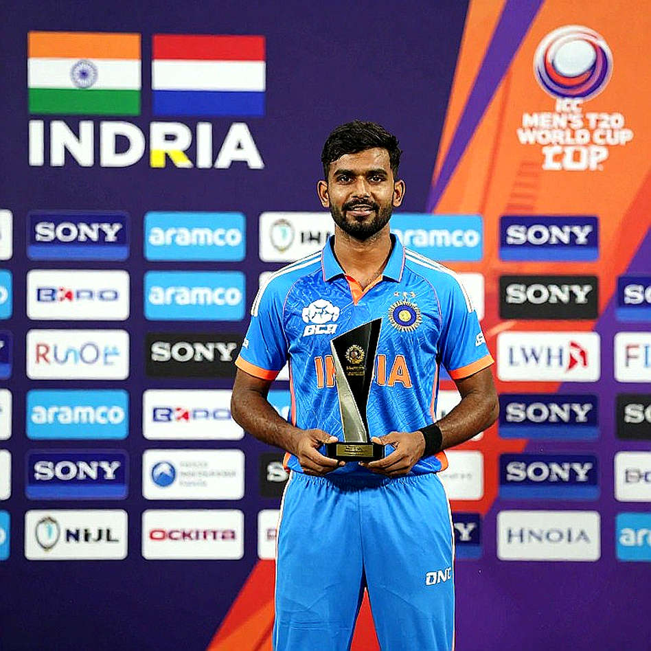 ইন্দোরের টস, শিশির আর ৫০১ রানের ছায়া: রান-উৎসবের আড়ালে যে প্রশ্ন জমে আছে