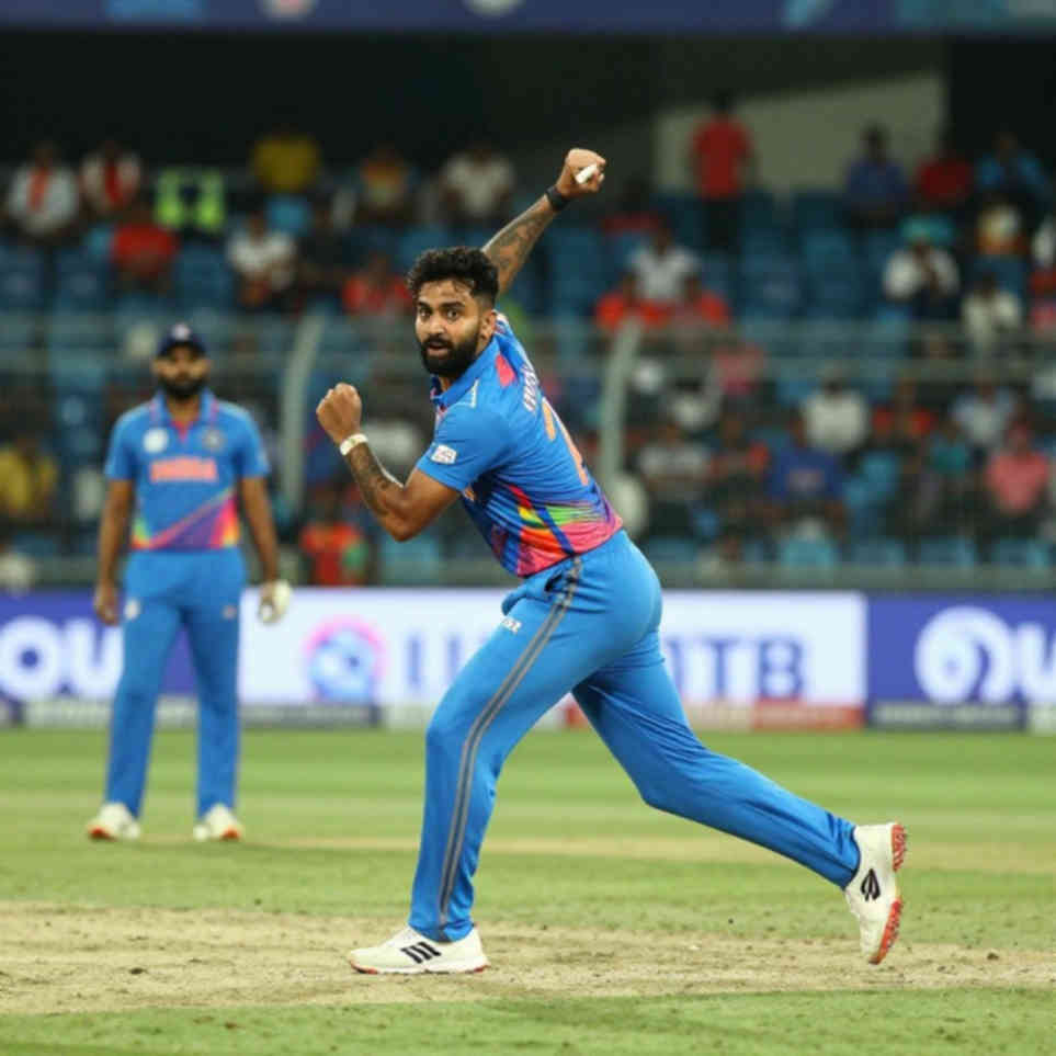 নিলাম, এনওসি আর চুক্তির তিন ঘড়ি: ট্রান্সফার উইন্ডোর শব্দ থেকে কোন সংকেত টেকে