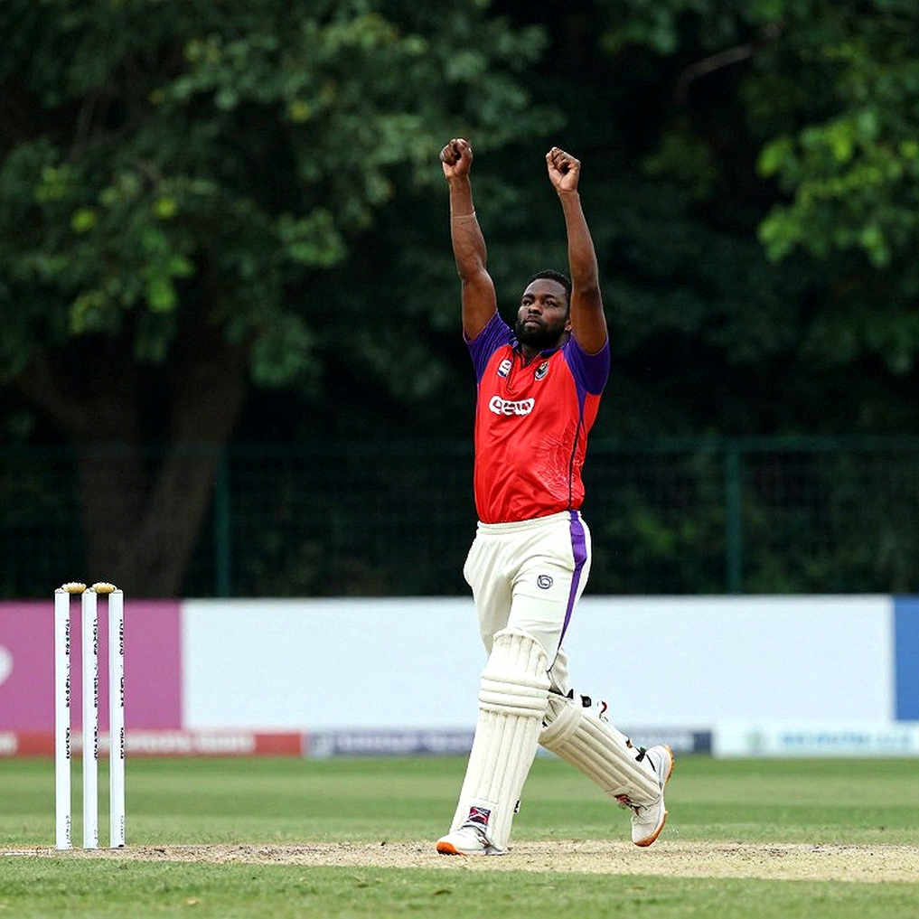 লেজারে কে সত্য রাখে: ট্রান্সফার উইন্ডো, স্মার্ট চুক্তি আর ক্রিকেটের নীরব ঘর